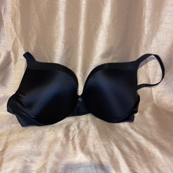❌SOLD❌ Victoria’s Secret Push-up Bras - Picture 2 of 10